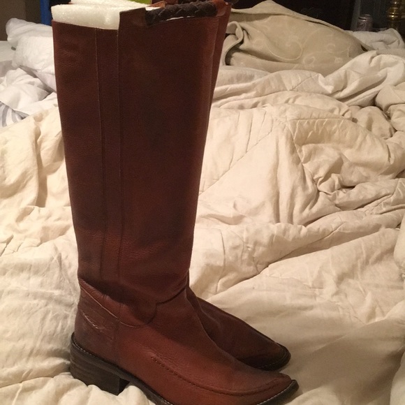 FREE PEOPLE DISTRESSED LEATHER BOOTS - Picture 2 of 8